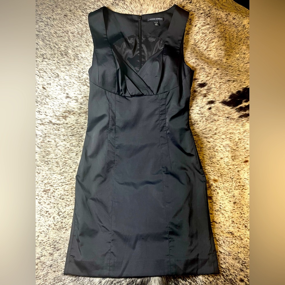 Banana Republic black dress size 2 stretch